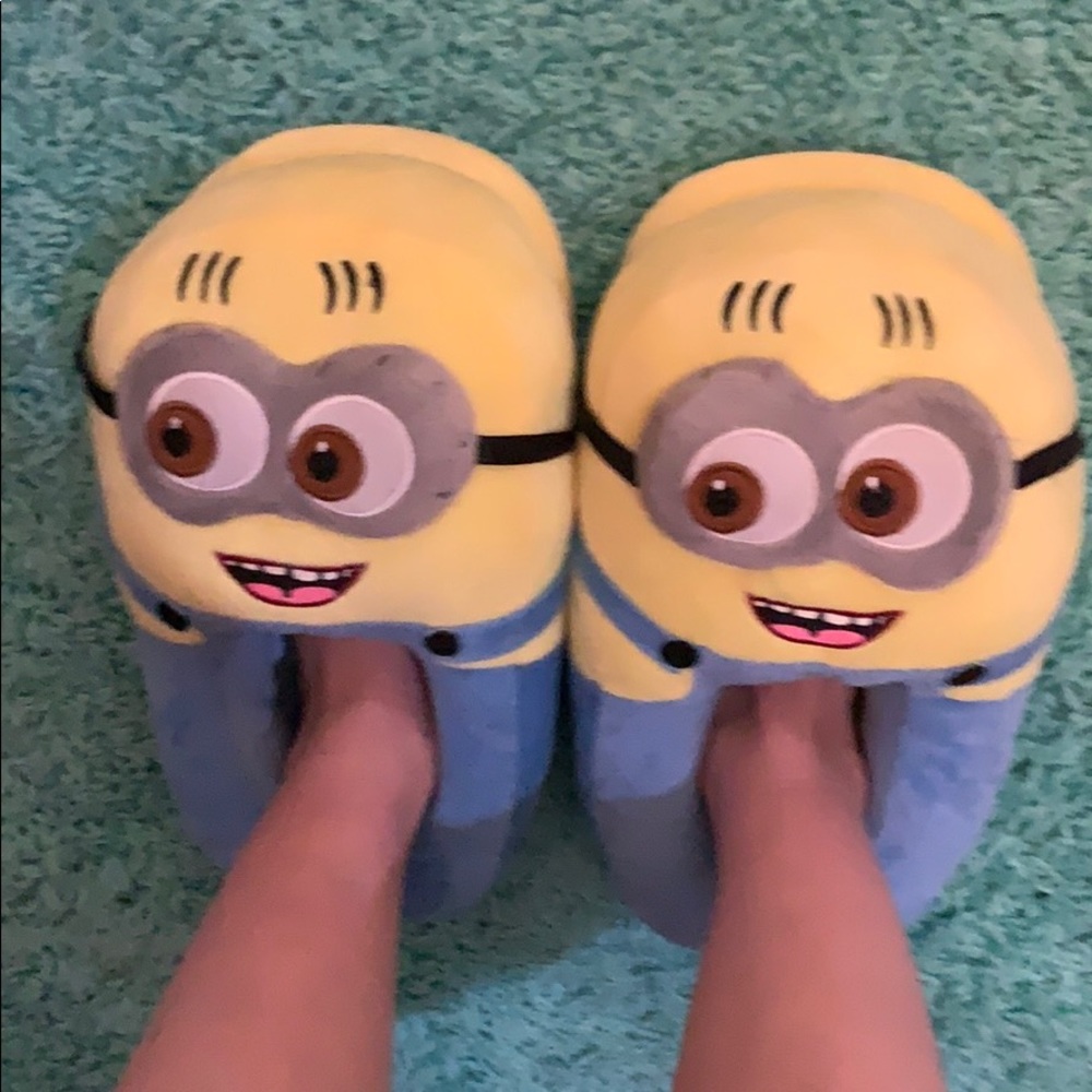 Slippers - Picture 4 of 4